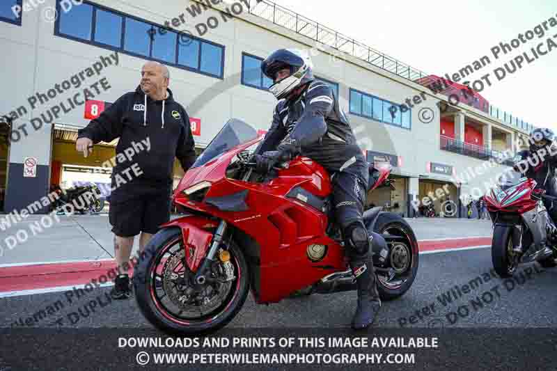 cadwell no limits trackday;cadwell park;cadwell park photographs;cadwell trackday photographs;enduro digital images;event digital images;eventdigitalimages;navarra;no limits trackdays;peter wileman photography;racing digital images;trackday digital images;trackday photos